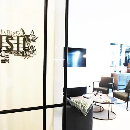 Music Of The World - Apartament